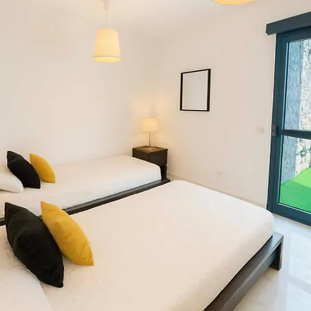 דירה Stunning - View, Location, Pool *