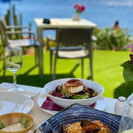 Stunning - View, Location, Pool Appartement *