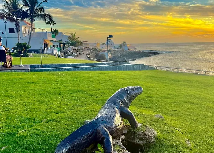 Lägenhet Stunning - View, Location, Pool