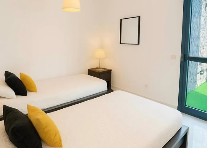 Lägenhet Stunning - View, Location, Pool *